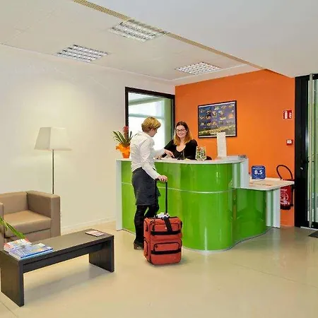 Hotel Odalys Le Jardin Des Lettres